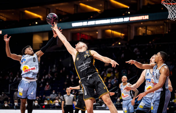 则下被平等 则下被平等